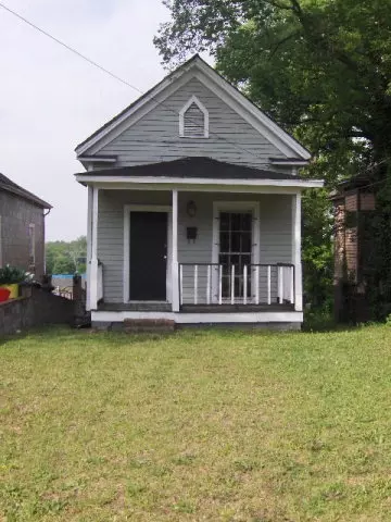 990 Maple St, Macon, GA 31201 photo 1