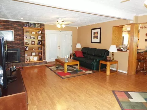 205 Thomas Dr, Byron, GA 31008 photo 6