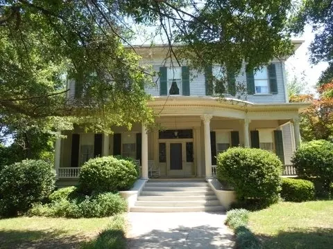 1483 Oglethorpe St, Macon, GA 31201 photo 1