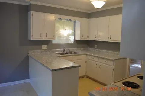 116 Surrey Pl, Perry, GA 31069 photo 9