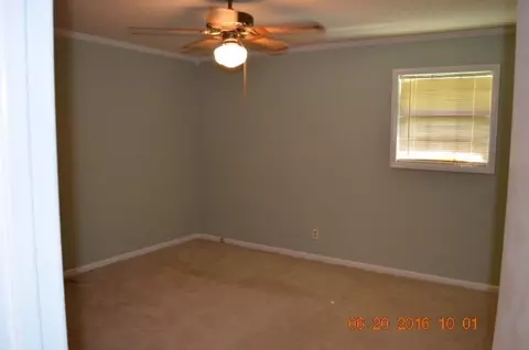 116 Surrey Pl, Perry, GA 31069 photo 4