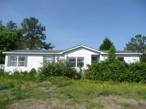 495 Edgewater Dr, Byron, GA 31008 photo 1