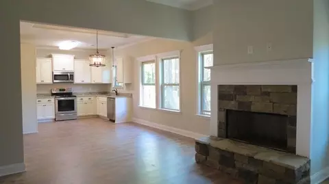 833 Natures Walk, Gray, GA 31032 photo 4