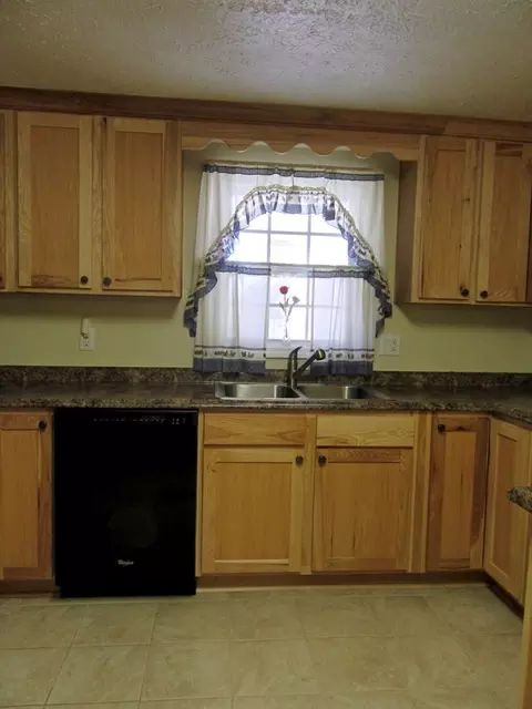 103 Cardinal Ave, Perry, GA 31069 photo 10