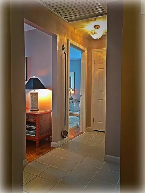 873 Laurel Ave, Macon, GA 31211 photo 9