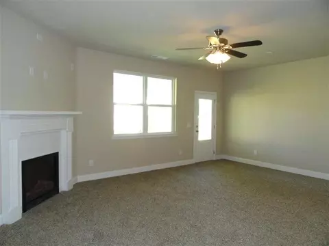 217 Christopher Luke Cir, Perry, GA 31069 photo 8