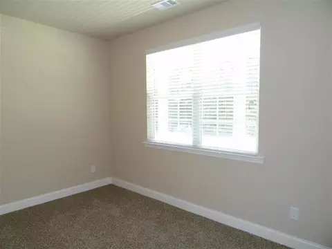 217 Christopher Luke Cir, Perry, GA 31069 photo 5