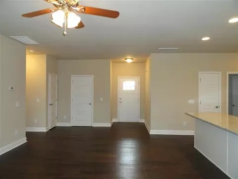 123 Sutton Dr, Perry, GA 31069 photo 4
