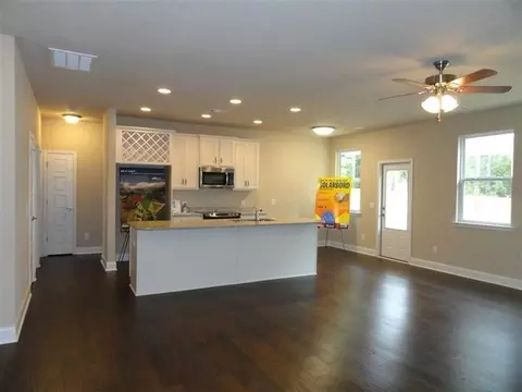 123 Sutton Dr, Perry, GA 31069 photo 6