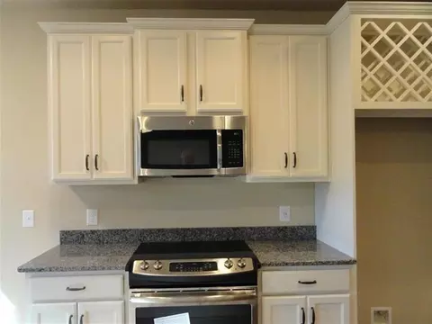 125 Sutton Dr, Perry, GA 31069 photo 9