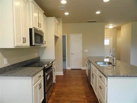 125 Sutton Dr, Perry, GA 31069 photo 7