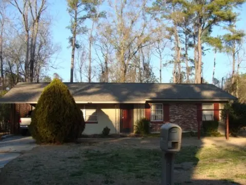 2461 Dapleton Dr, Macon, GA 31206 photo 1
