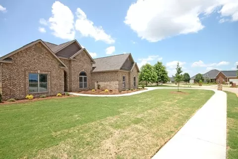 124 Caleb Way, Byron, GA 31008 photo 2