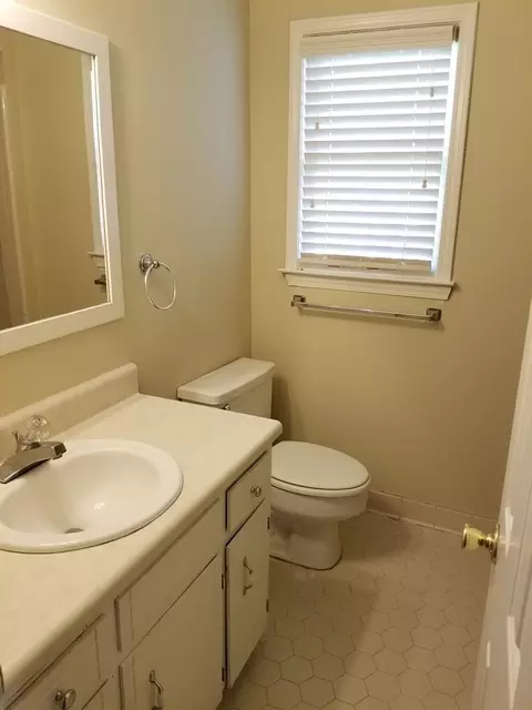 587 Shadow Moss Dr, Macon, GA 31204 photo 9