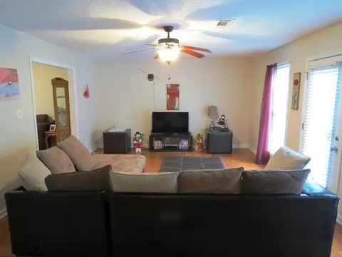 105 Bateman Ln, Gray, GA 31032 photo 4