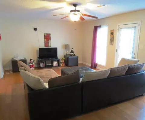 105 Bateman Ln, Gray, GA 31032 photo 3