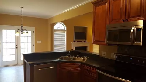 375 Amanda Dr, Gray, GA 31032 photo 6