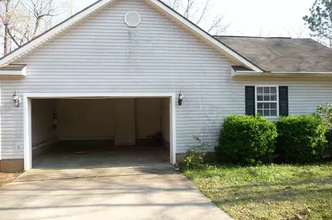 302 Willow Oak Dr E, Gray, GA 31032 photo 2