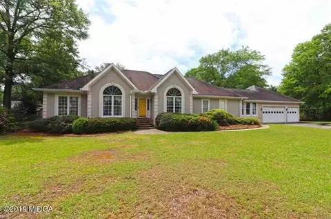 105 Wilton Cir, Perry, GA 31069 photo 1