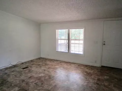 186 Gregory Dr, Gray, GA 31032 photo 2