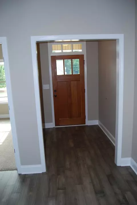 511 Constitution Dr, Forsyth, GA 31029 photo 2