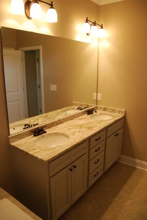 511 Constitution Dr, Forsyth, GA 31029 photo 9