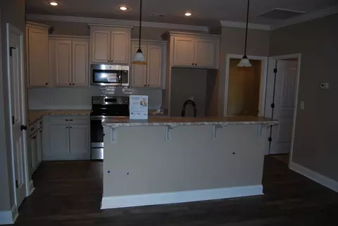 511 Constitution Dr, Forsyth, GA 31029 photo 7