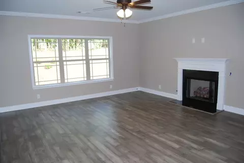 511 Constitution Dr, Forsyth, GA 31029 photo 4