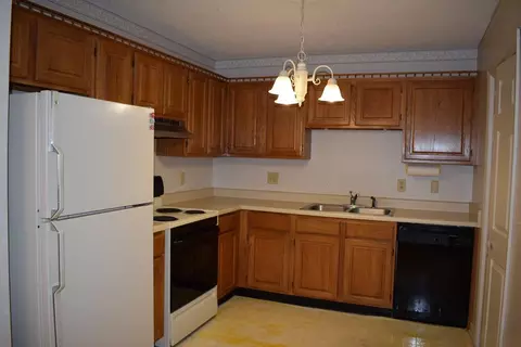 112 River Pointe Dr, Macon, GA 31211 photo 4