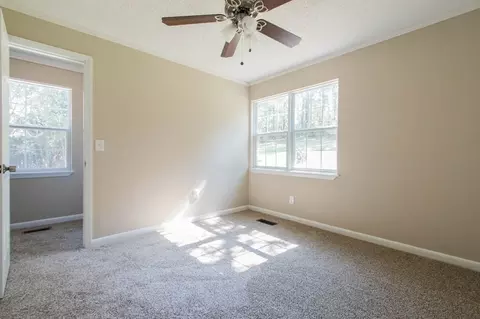 204 Custer Dr, Warner Robins, GA 31093 photo 4