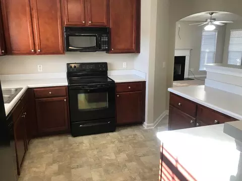 312 Timberwind Dr, Byron, GA 31008 photo 7