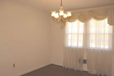 113 Pine St, Barnesville, GA 30204 photo 6
