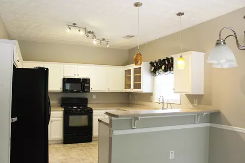318 Hickory Rd, Jackson, GA 30233 photo 4