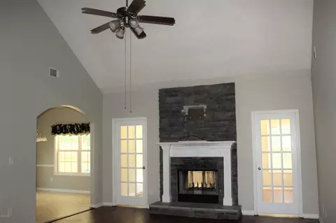 318 Hickory Rd, Jackson, GA 30233 photo 2