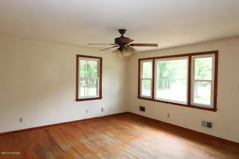200 Wilson Dr, Centerville, GA 31028 photo 5