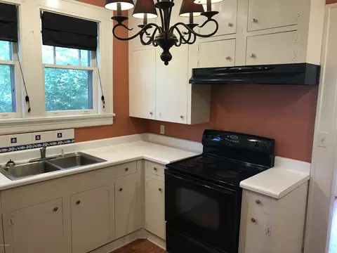 294 Corbin Ave, Macon, GA 31204 photo 10