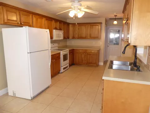 103 Mcvey Trl, Centerville, GA 31028 photo 12