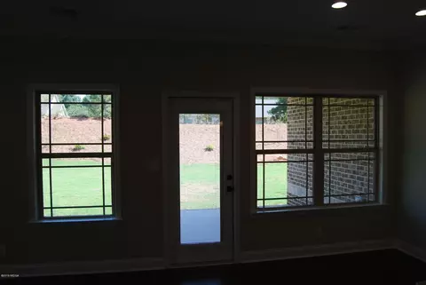 523 Constitution Dr, Forsyth, GA 31029 photo 7