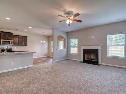 166 Amelia Dr, Byron, GA 31008 photo 16