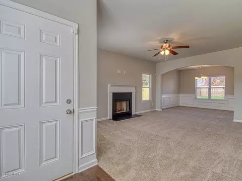 902 Amelia Dr, Byron, GA 31008 photo 12