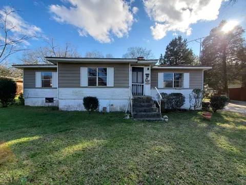 237 Slaughter Ave, Jackson, GA 30233 photo 1