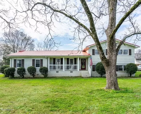 8 Pineview Dr, Forsyth, GA 31029 photo 1