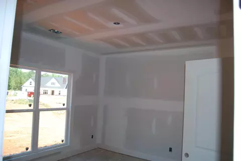 211 Jackson Dr, Forsyth, GA 31029 photo 9