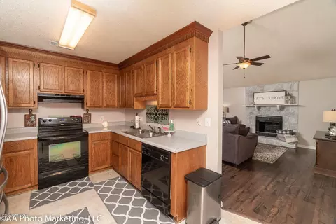 107 Heather Pl, Centerville, GA 31028 photo 12