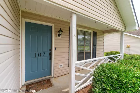 107 Heather Pl, Centerville, GA 31028 photo 2