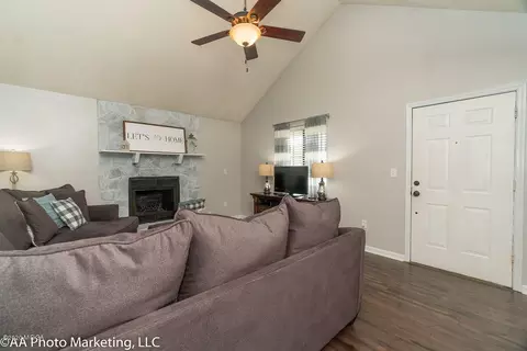 107 Heather Pl, Centerville, GA 31028 photo 4