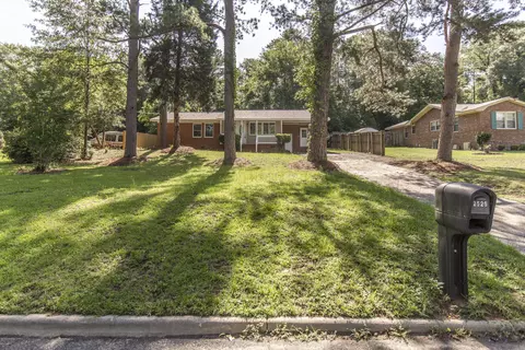 2525 Willis Ct, Macon, GA 31217 photo 2