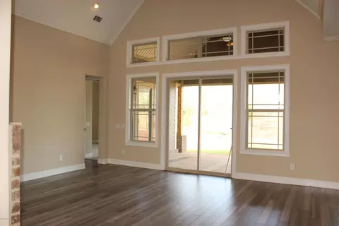 12 Creekside Trl, Forsyth, GA 31029 photo 2