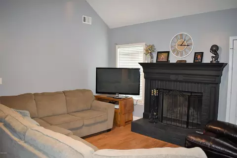 103 Roya Ct, Warner Robins, GA 31088 photo 3