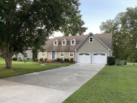 122 Oak Forest Ln, Warner Robins, GA 31088 photo 1